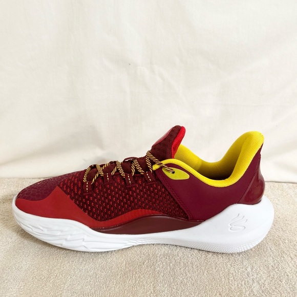 Under Armour Curry 11 Bruce Lee Fire red/yellow size 9.5 MEN’S BASKETBALL SHOES - Picture 4 of 9